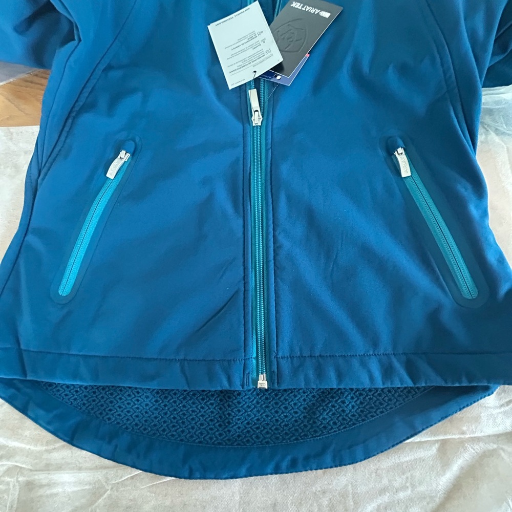 Ariat Teal Team Softshell Jacket Aztec Serape Pattern Embroidered Sleeve - Picture 12 of 13